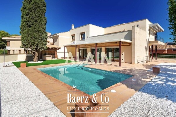 photo 1 Beautiful luxury home in Alfaz del Pi, Albir